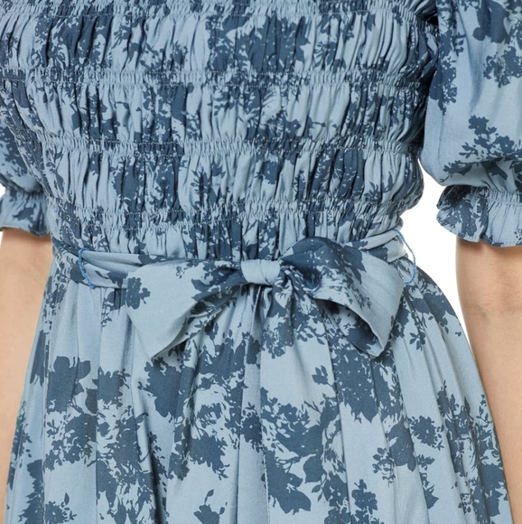 Gal meets Glam bluefox retro smocked floral dress - Picture 9 of 11